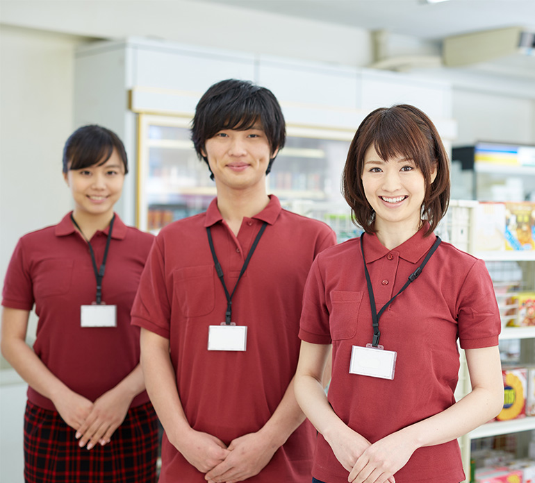 コンビニ店員イメージ